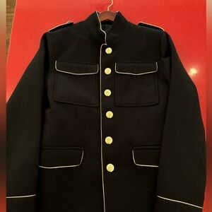 Guess men’s jacket size large this jacket really makes a statement